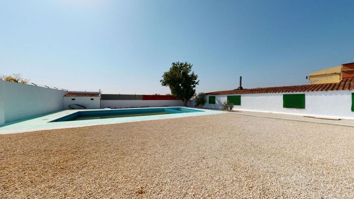 Image No.3-5 Bed Townhouse for sale