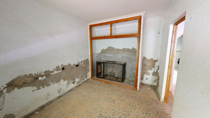 Image No.4-5 Bed Townhouse for sale