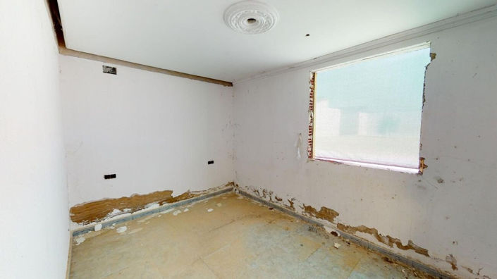 Image No.7-5 Bed Townhouse for sale