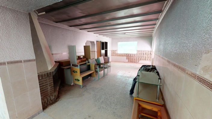 Image No.9-5 Bed Townhouse for sale