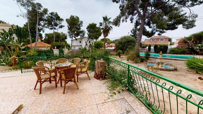 Image No.18-6 Bed Villa for sale