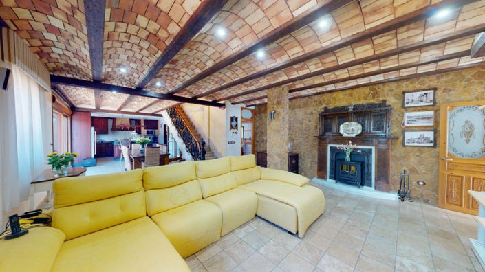 Image No.4-4 Bed Villa for sale