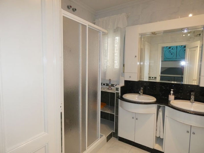 Image No.33-4 Bed Villa for sale