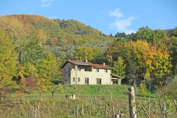 Image No.1-3 Bed Farmhouse for sale