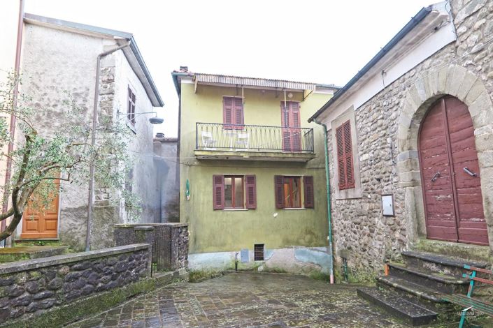 Image No.1-2 Bed Village House for sale