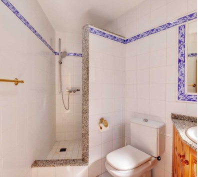 Image No.19-9 Bed Villa for sale