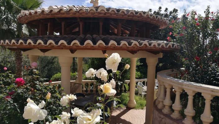 Image No.4-9 Bed Villa for sale