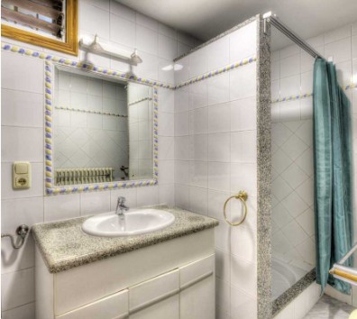 Image No.6-9 Bed Villa for sale