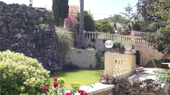 Image No.9-9 Bed Villa for sale