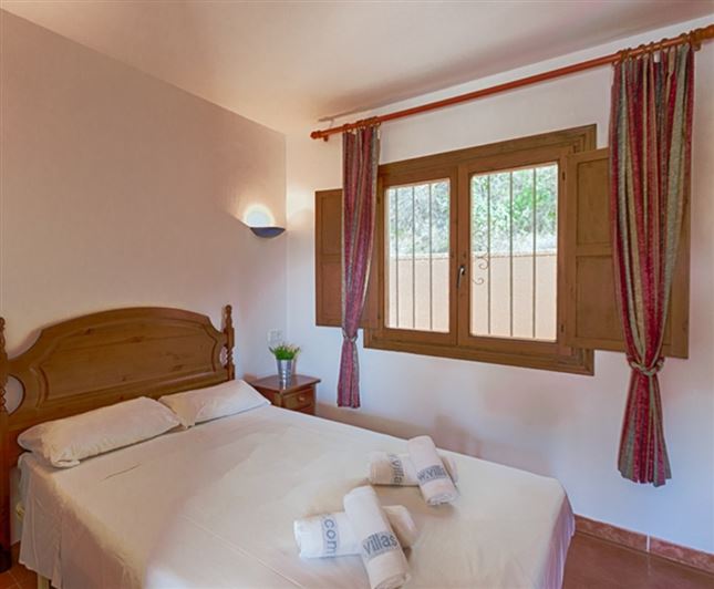 Image No.17-3 Bed Villa for sale