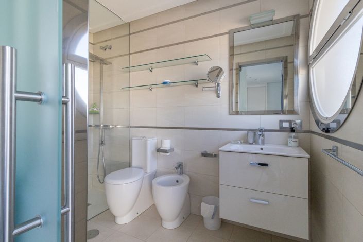 Image No.14-3 Bed Apartment for sale