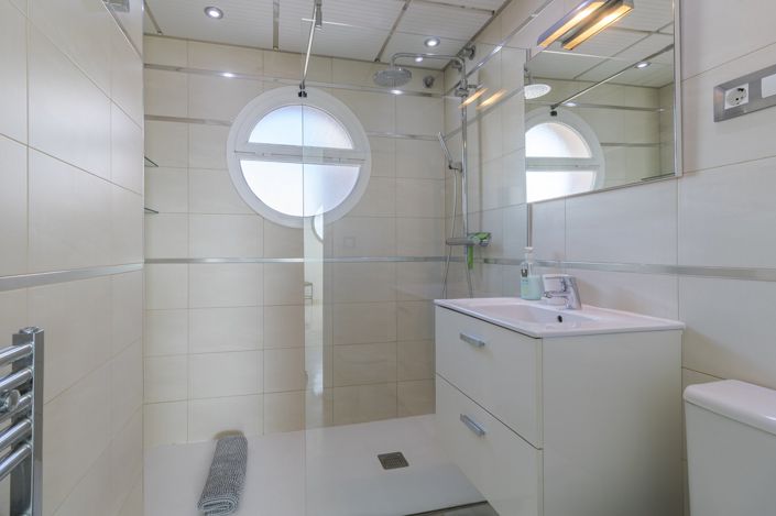 Image No.16-3 Bed Apartment for sale