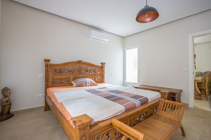 Image No.6-3 Bed Villa for sale