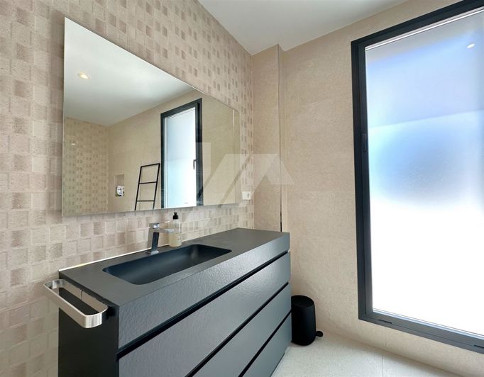 Image No.22-4 Bed Villa for sale