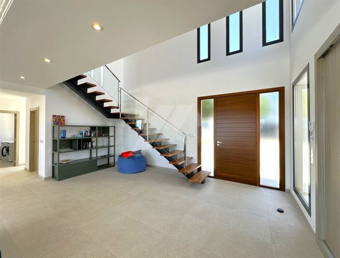 Image No.10-4 Bed Villa for sale