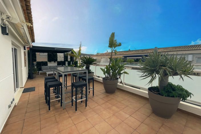 Image No.5-3 Bed Apartment for sale