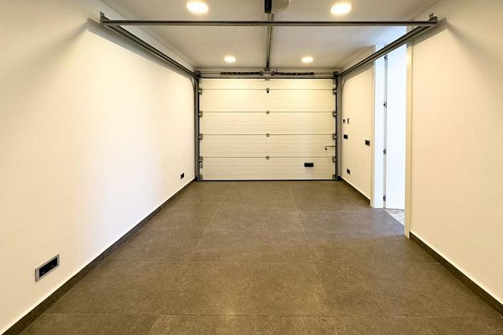 Image No.30-4 Bed Villa for sale