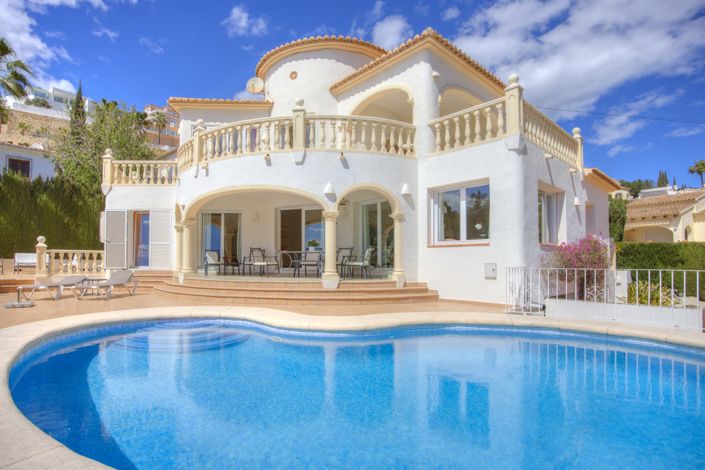 Image No.1-4 Bed Villa for sale