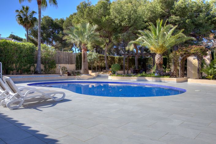 Image No.2-3 Bed Villa for sale