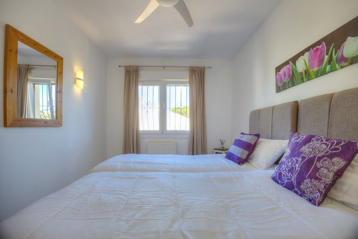 Image No.25-3 Bed Villa for sale