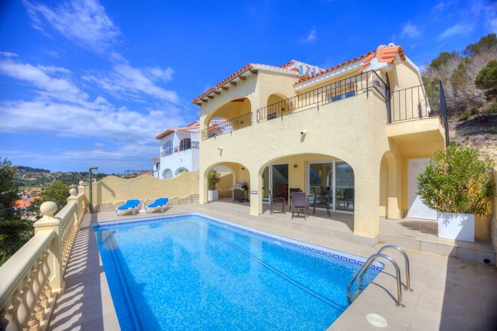 Image No.1-4 Bed Villa for sale