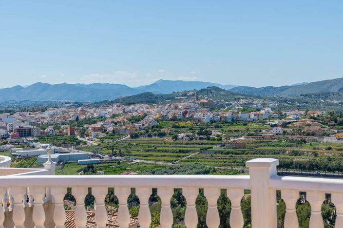 Image No.2-4 Bed Villa for sale