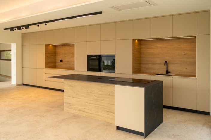 Image No.14-Villa for sale