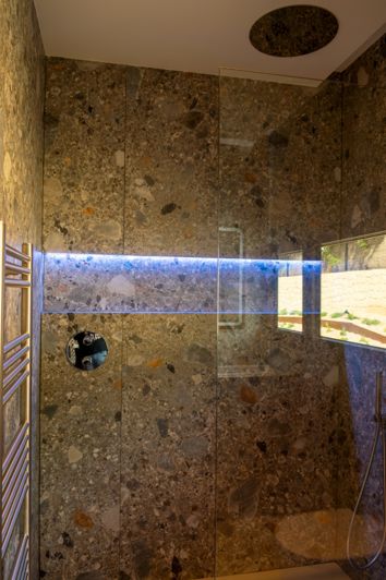 Image No.24-Villa for sale