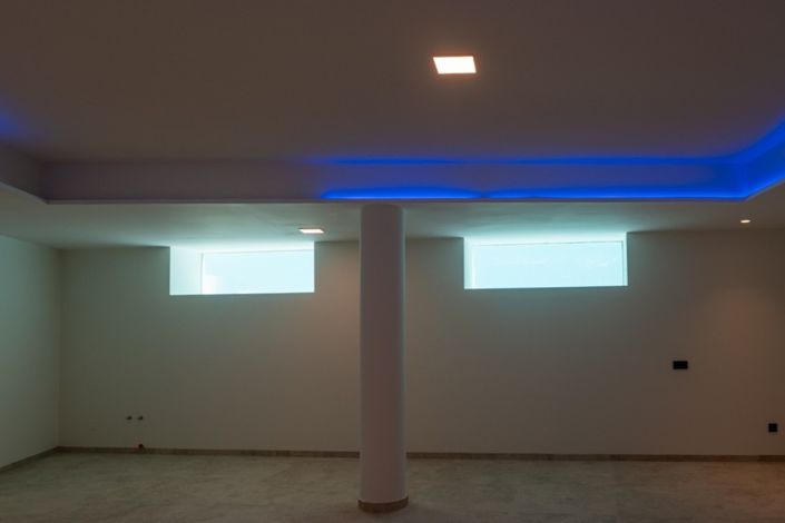 Image No.39-Villa for sale