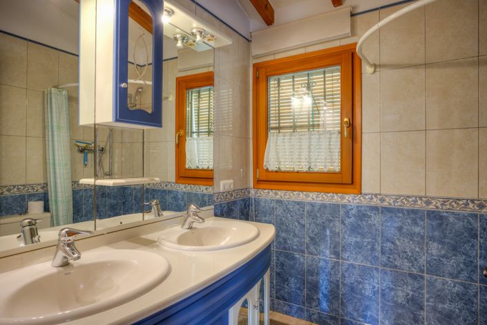 Image No.15-5 Bed Villa for sale