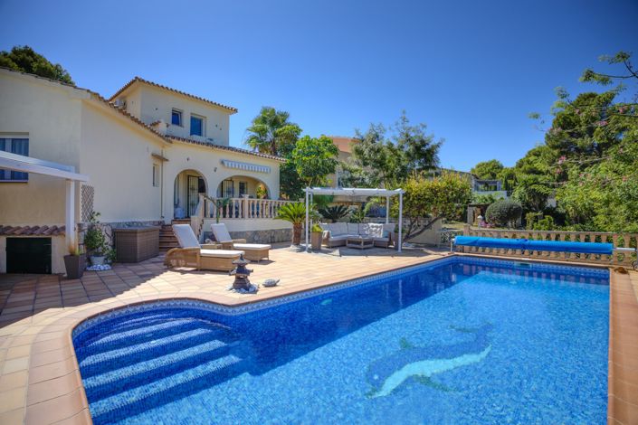 Image No.1-4 Bed Villa for sale