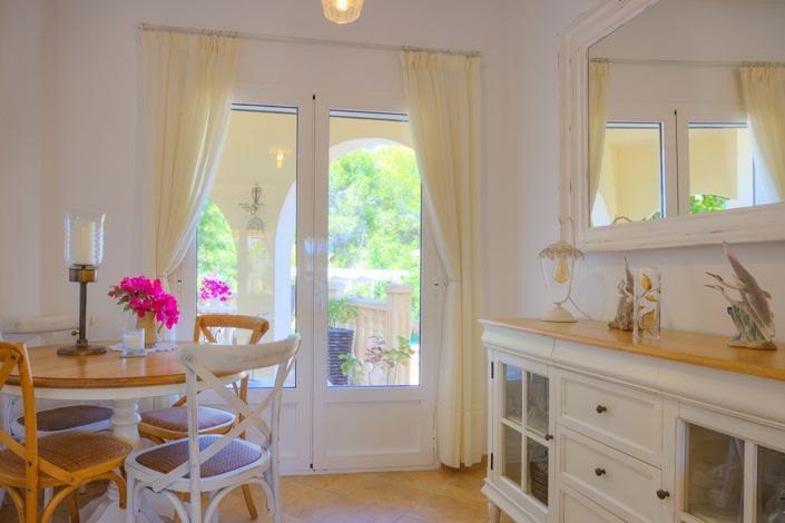 Image No.25-4 Bed Villa for sale