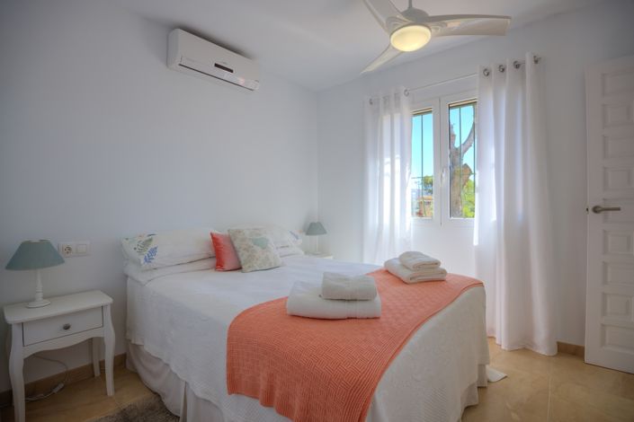 Image No.50-4 Bed Villa for sale