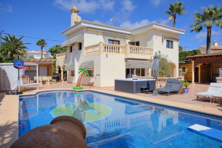 Image No.1-5 Bed Villa for sale