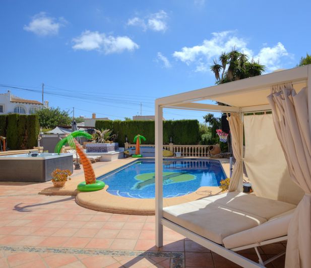 Image No.2-5 Bed Villa for sale