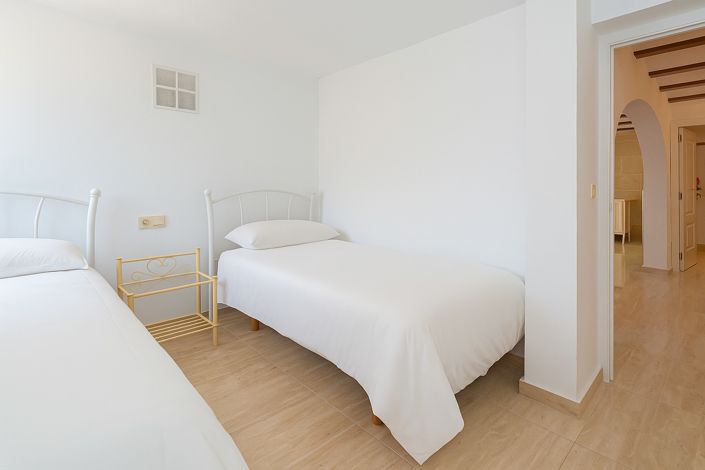 Image No.18-6 Bed Villa for sale