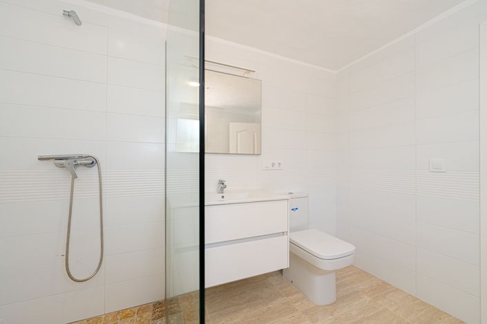 Image No.32-6 Bed Villa for sale