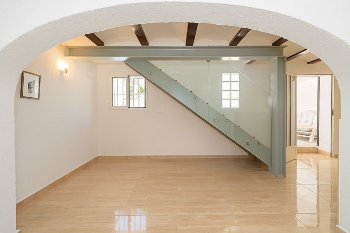 Image No.4-6 Bed Villa for sale