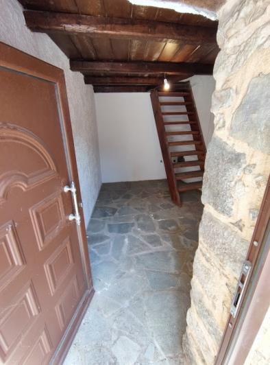 Image No.10-2 Bed House for sale