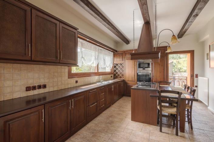 Image No.29-6 Bed Villa for sale