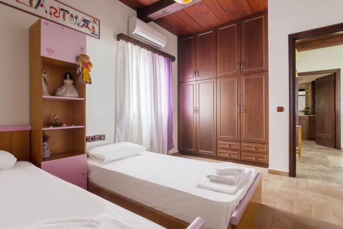 Image No.30-6 Bed Villa for sale