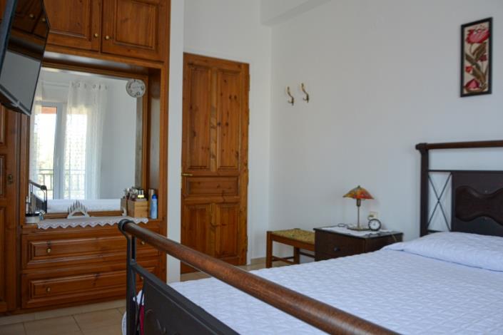 Image No.17-5 Bed Maisonette for sale