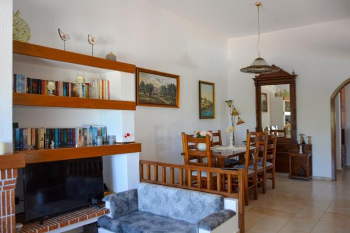 Image No.13-5 Bed Maisonette for sale