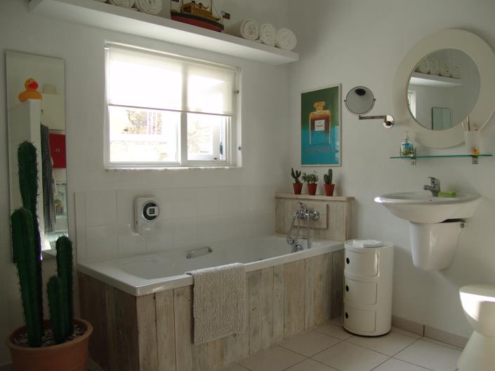 Image No.12-2 Bed Maisonette for sale