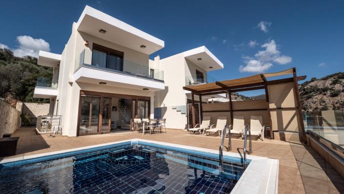 Image No.1-12 Bed Maisonette for sale