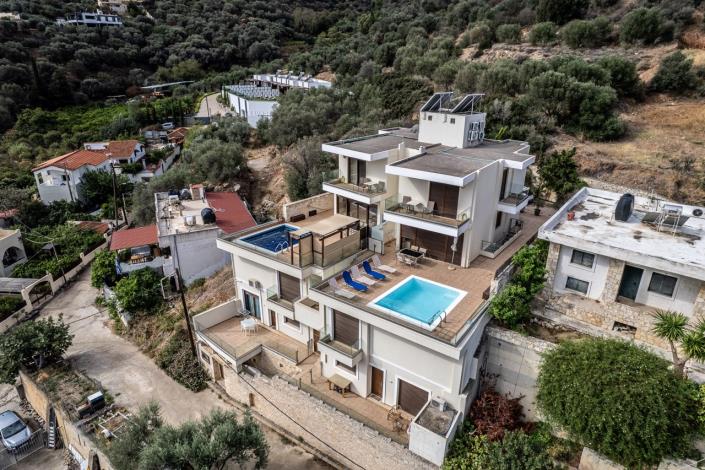 Image No.2-12 Bed Maisonette for sale