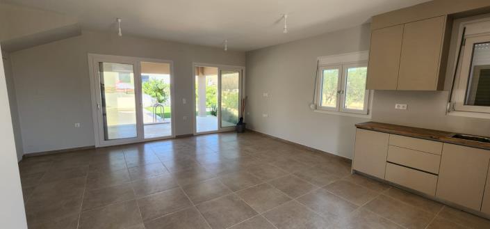 Image No.2-3 Bed Villa for sale