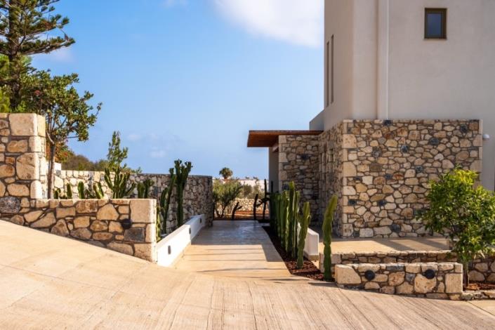 Image No.28-3 Bed Villa for sale