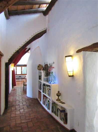 Image No.24-4 Bed Country House for sale