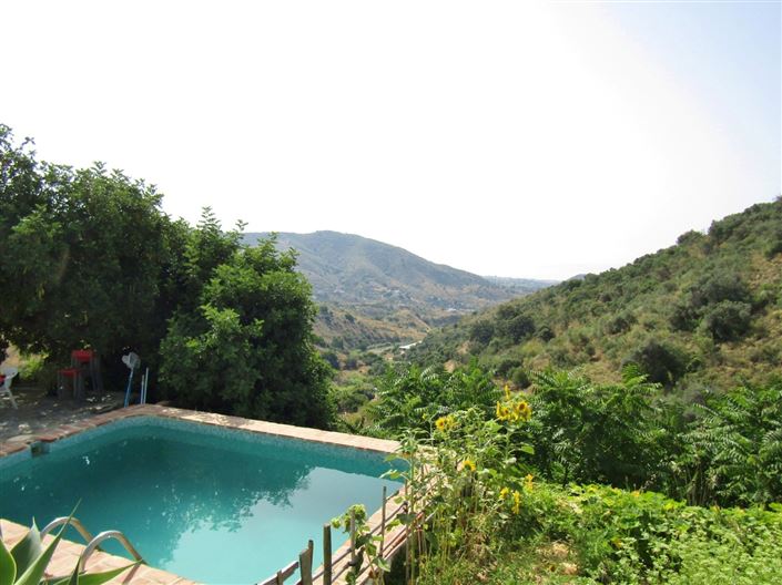 Image No.3-4 Bed Country House for sale